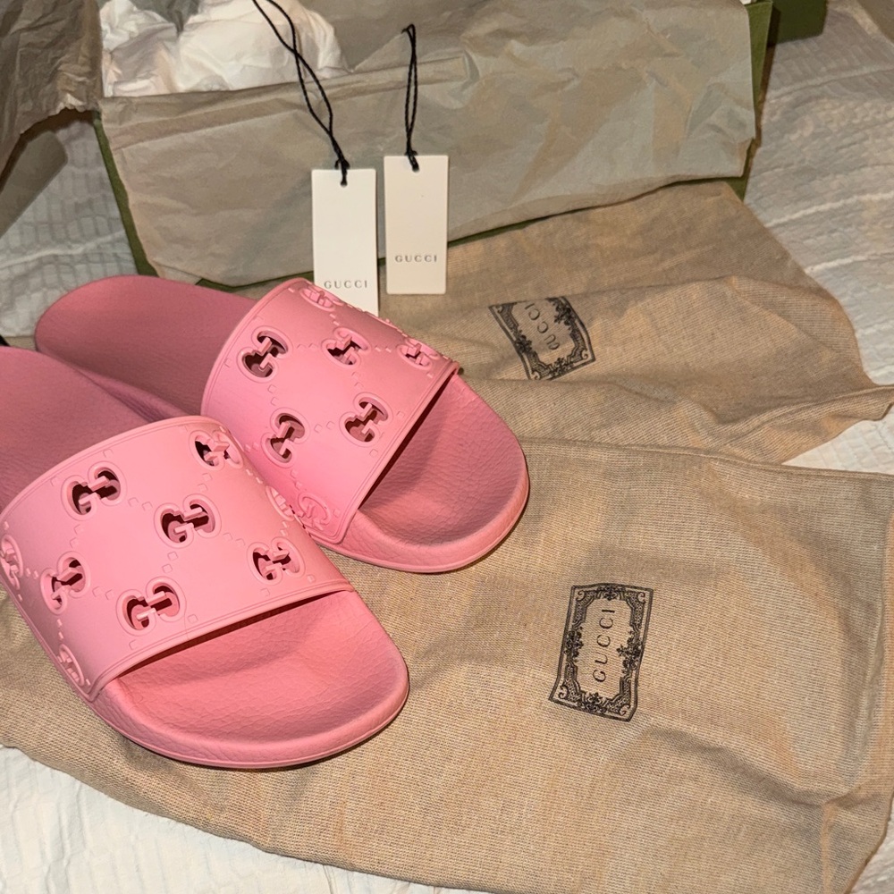 Gucci Pink Logo Slides EUC - Picture 3 of 6